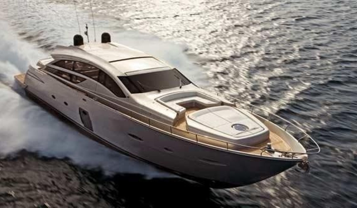 Pershing 80