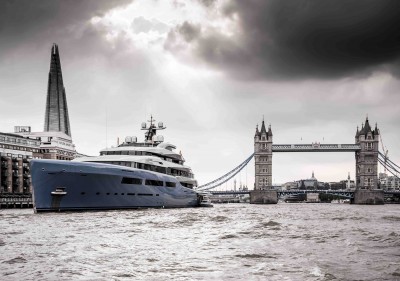 A Flair of Yacht Show on the River Thames